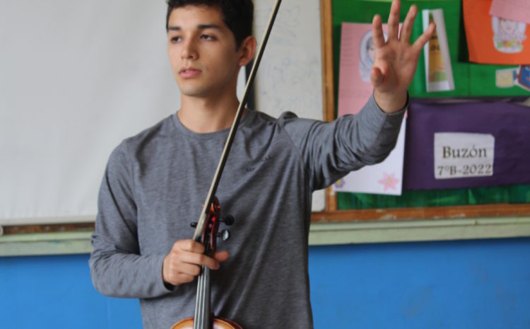  Lucas Cañoles, violinista y profesor del 28° Campamento Musical Marqués de Mancera: